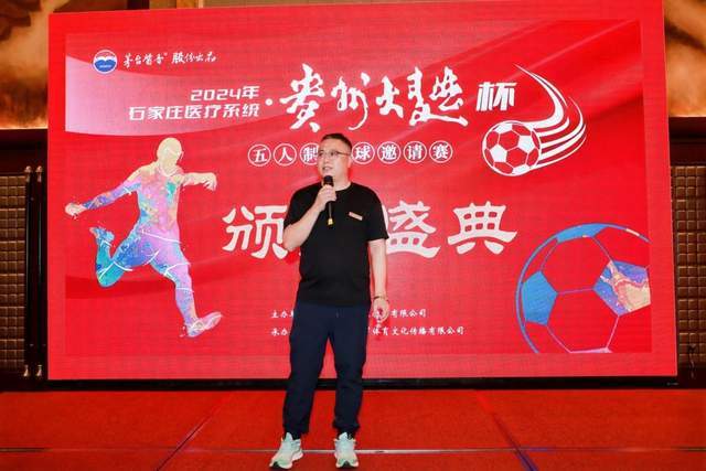 中国男篮12人半场除徐昕外皆获上场机会 场上11人仅高诗岩没得分